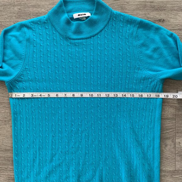 Alia bright blue vintage high neck turtleneck sweater - Picture 5 of 6